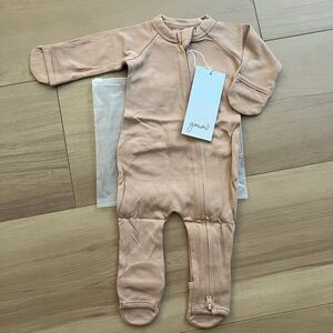 NWT Goumi Kids Sandstone Baby Footie SZ 0-3 mo Tan Bamboo Zippy Sleeper